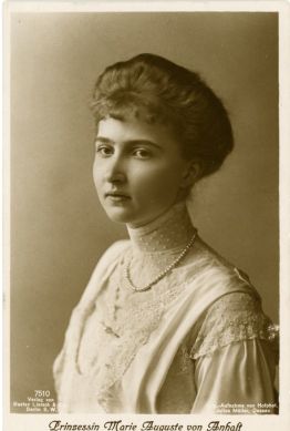 (Princess, 1898-1983, daughter of Prince Eduard, Duke, 1918, of Anhalt) and wife, 1916-1920, of Prince Joachim, 1890-1920, youngest son of Kaiser Wilhelm II)] — Sophie Dupré Autographs
