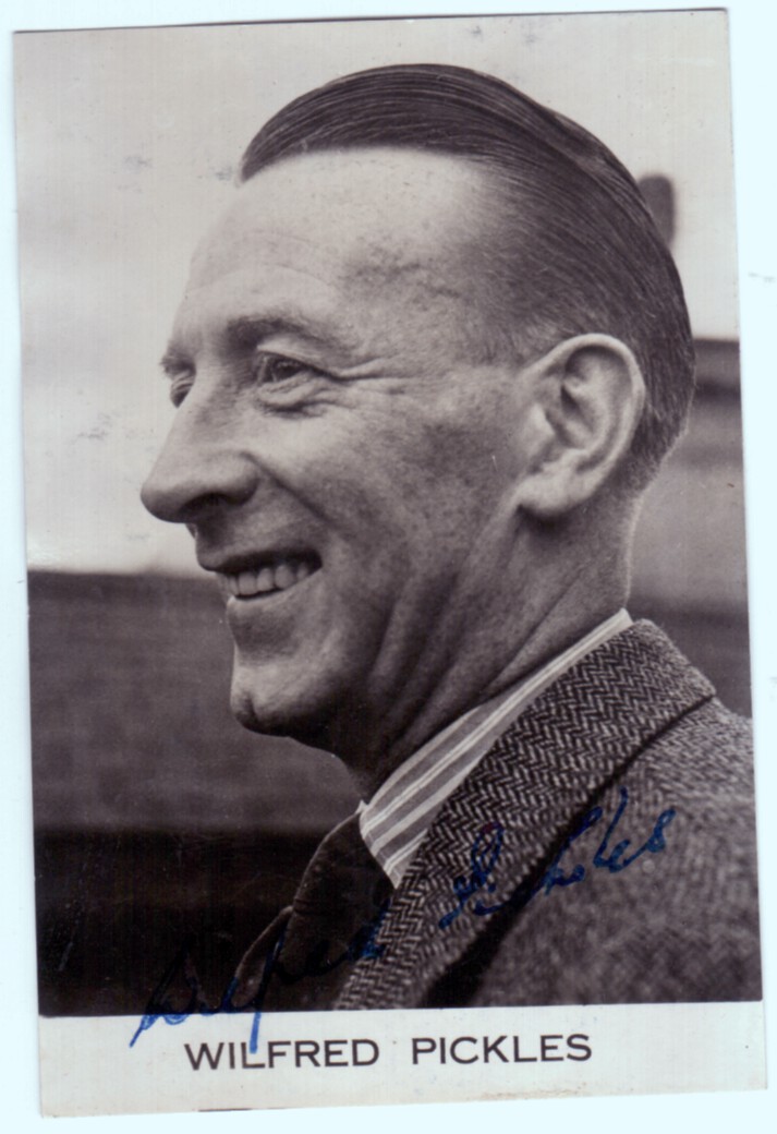 (Wilfred, 1904-1978, Actor & Broadcaster) — Sophie Dupré Autographs