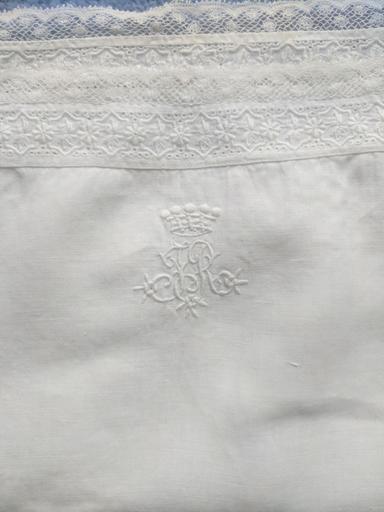 Tunic-style nightdress — Sophie Dupré Autographs