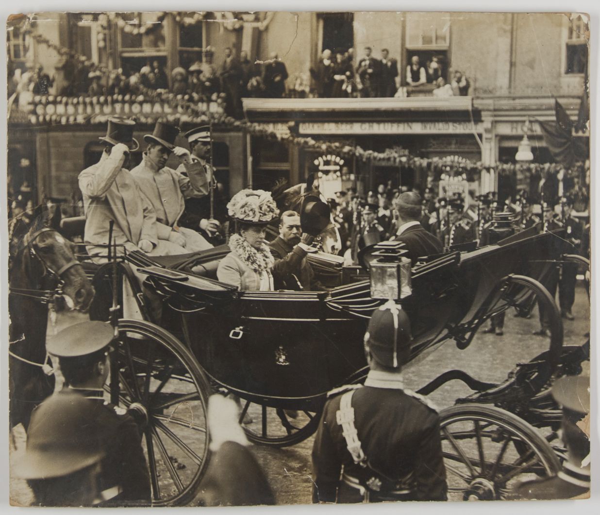 (1865-1936, King of Great Britain) & MARY (of Teck, 1867-1953, his Queen)] — Sophie Dupré Autographs
