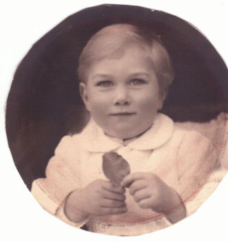 (1941-1972, Prince William of Gloucester, killed in an air crash)] — Sophie Dupré Autographs