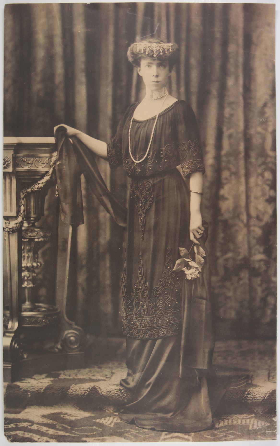 (1882-1960, younger daughter of Alexander III, and her 2nd husband Colonel of Cavalry Nikolai KULIKOVSKY (1881-1958)] — Sophie Dupré Autographs